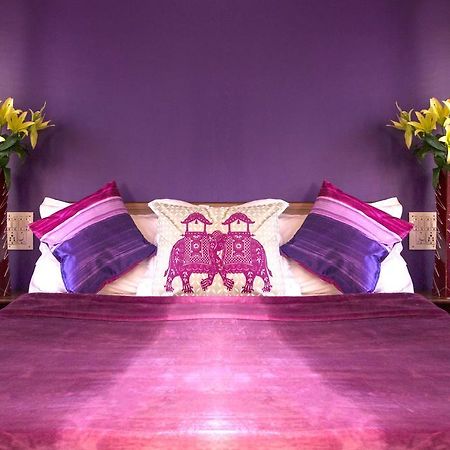 Amber Inn Бангалор Екстериор снимка